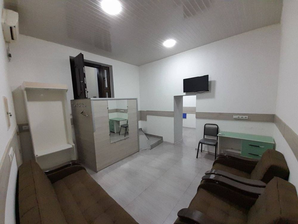 По Вашим Запросам. Аренда Офиса Вдоль Дороги. 45м2