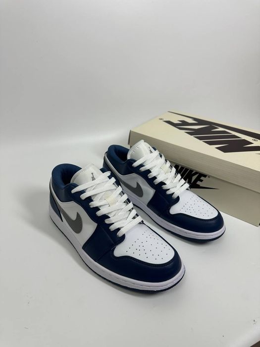 Кроссовки Nikeee