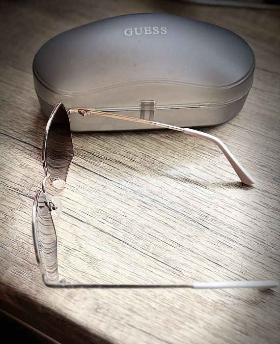Слънчеви очила Guess
