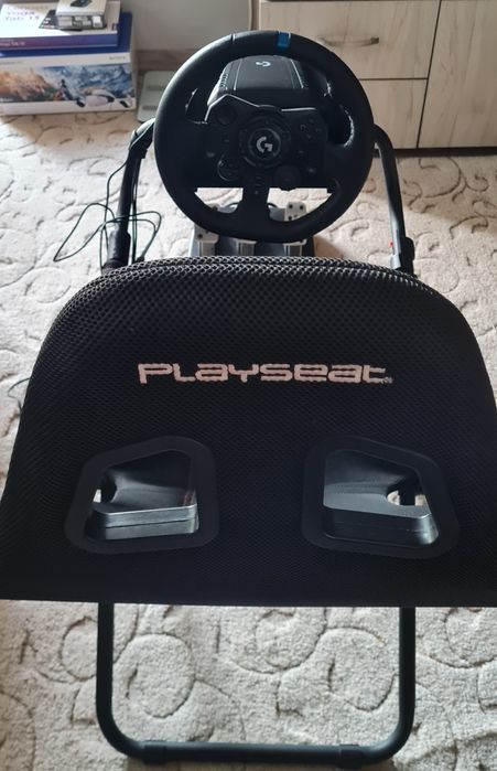 Волан с педали  Logitech и сгъваем стол