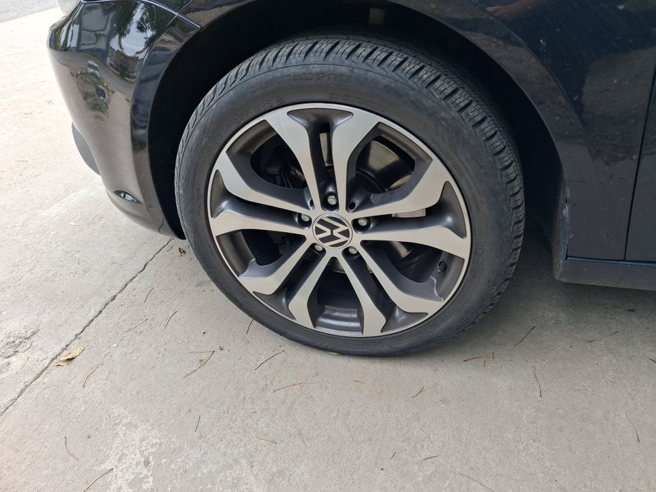 Vând roti 17  vw touran,cu cauciucuri