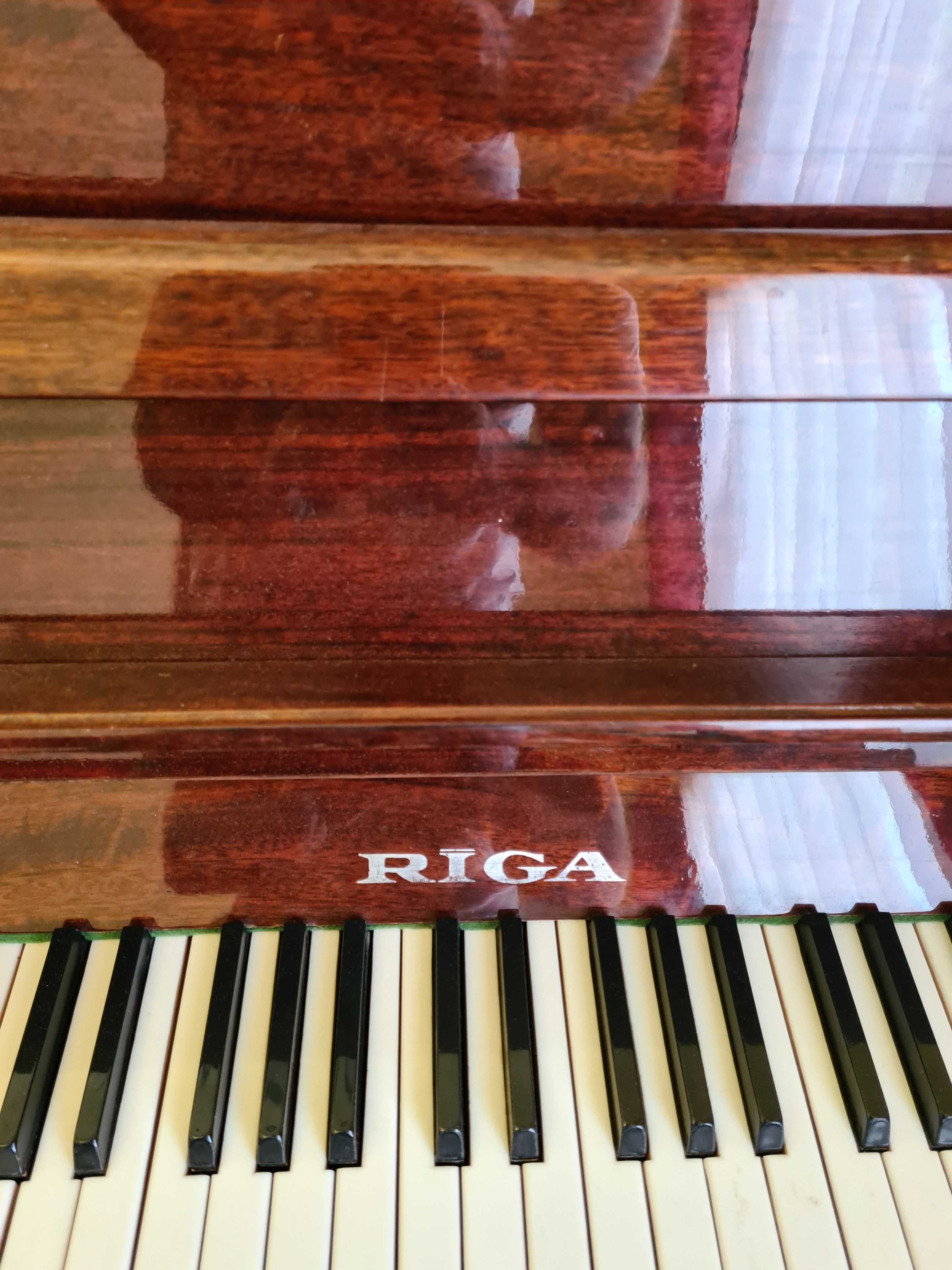 Pianina RIGA de vanzare