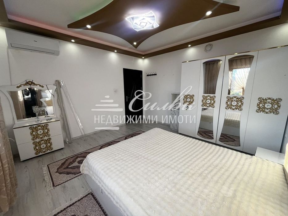 Двуетажна къща след ОСНОВЕН РЕМОНТ с РЗП 167 кв.м., - с. Златар!