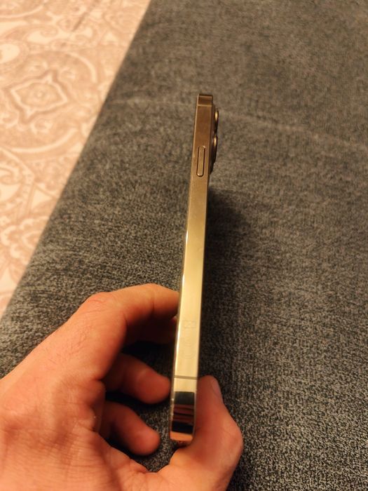 Vând iPhone 13 pro max 256 GB