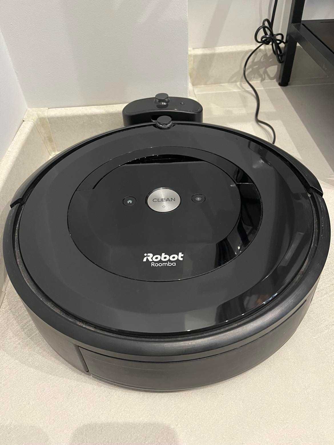 Робот прахосмукачка iRobot Roomba e5