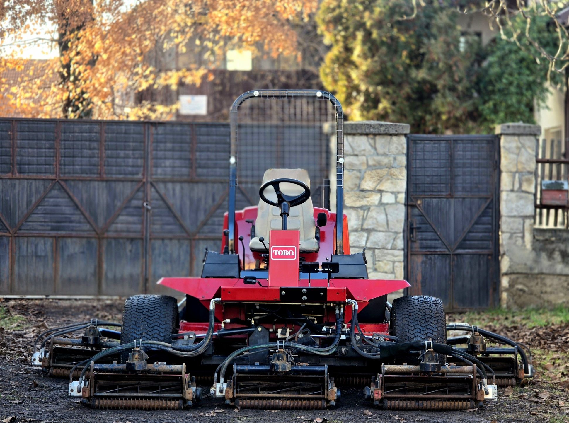 Tractoras gazon iarba Toro Reelmaster 4×4 Turbo Diesel Kubota 49 cp!!