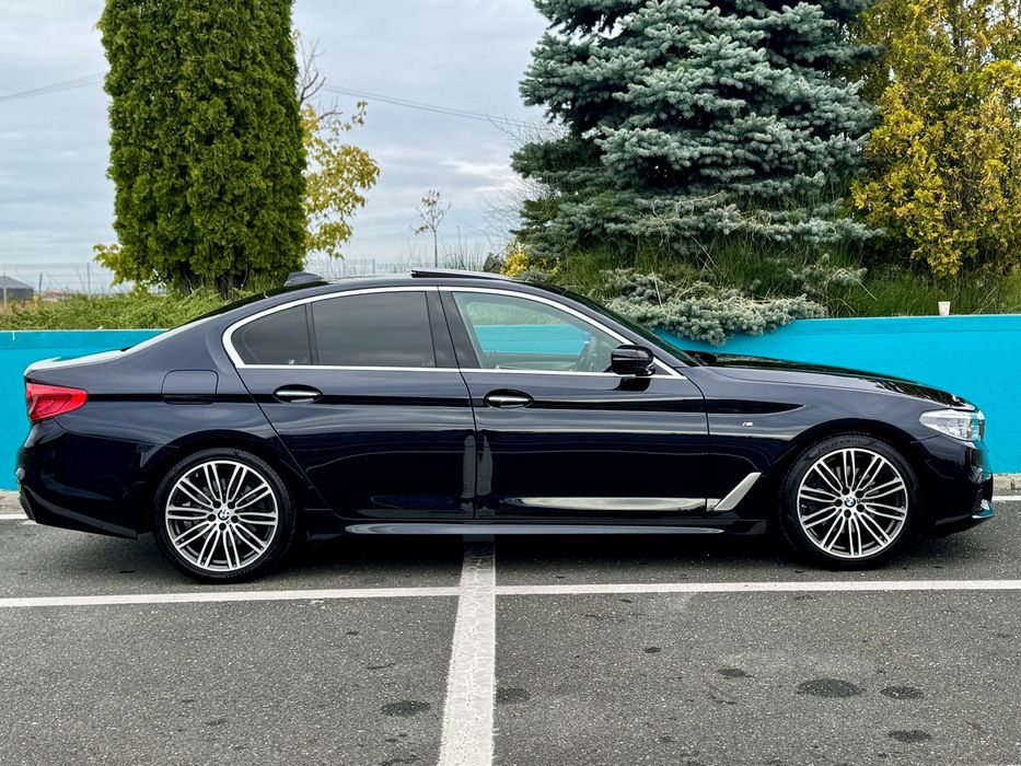 BMW Seria 5 G30/M pack/Trapa/Faruri led/Head up/Cheie display/Km Reali