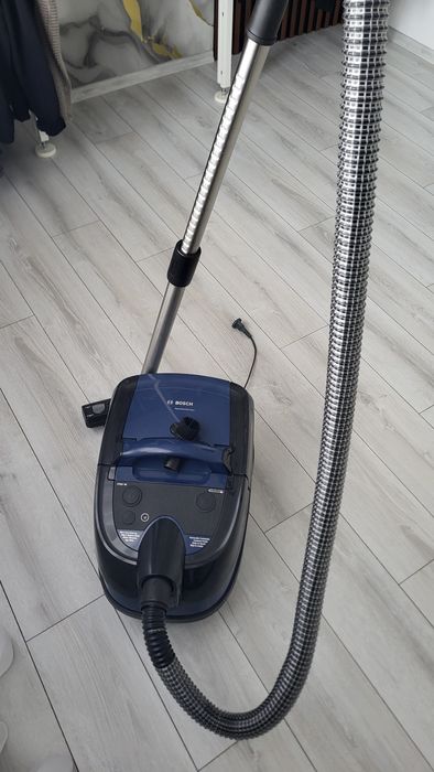 Праходмукачка Bosch aqua wash&clean Series 4