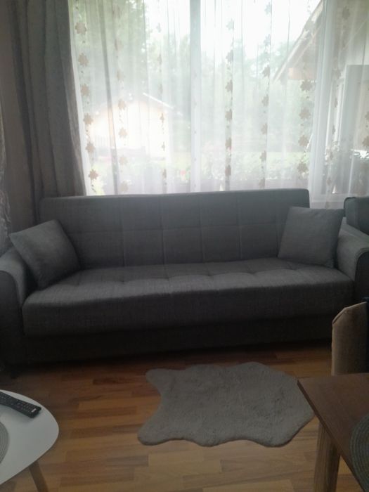 Canapea extensibila 3 locuri