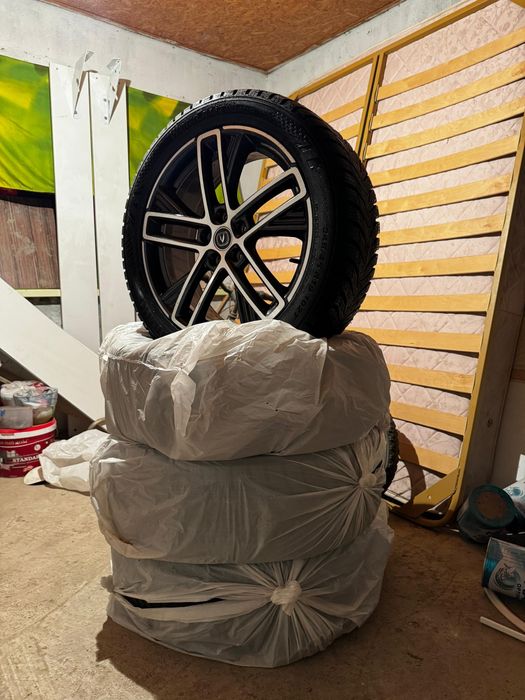 Диск с шинами Чанган Юни К 245/45/19