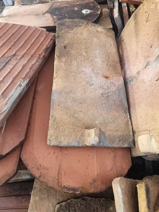 Țiglă ceramică veche