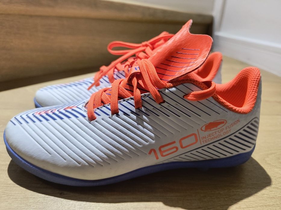 Pantofi i fotbal pentru iarba