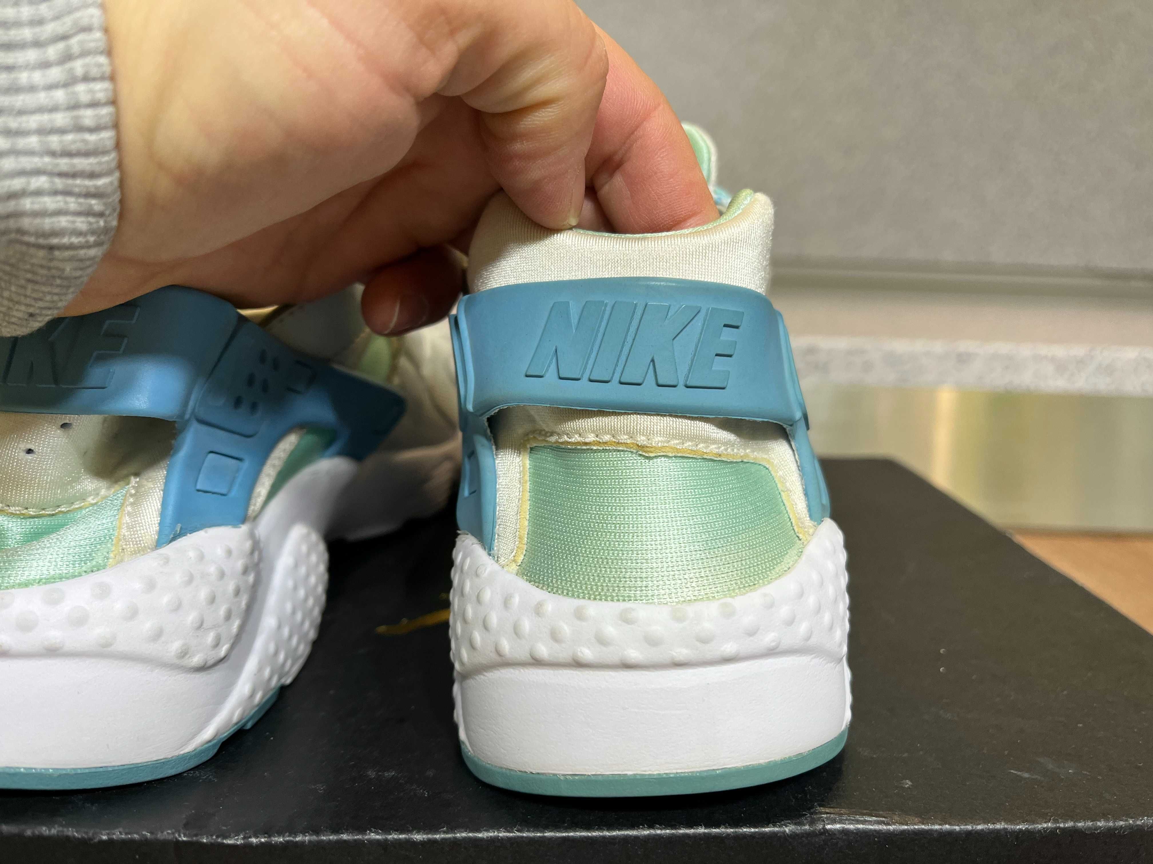 ОРИГИНАЛНИ *** Nike Air Huarache Run / Grey Silver Blue White