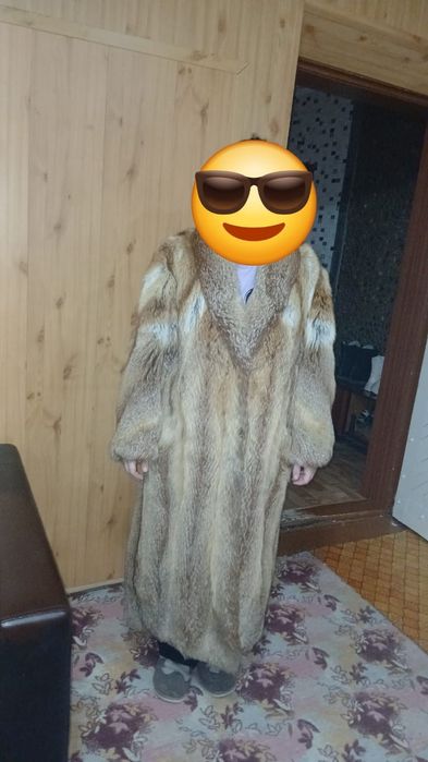 Продам лисью шубу
