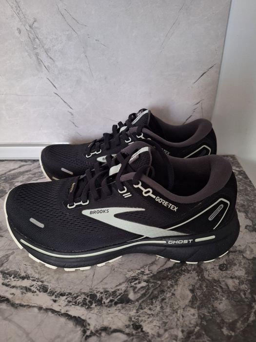 Brooks Gore _Tex номер 38.5