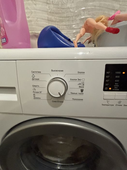 Машинка стиральная автомат