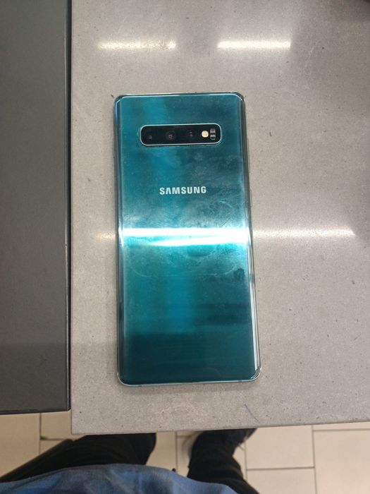 Vând Samsung S 10 plus