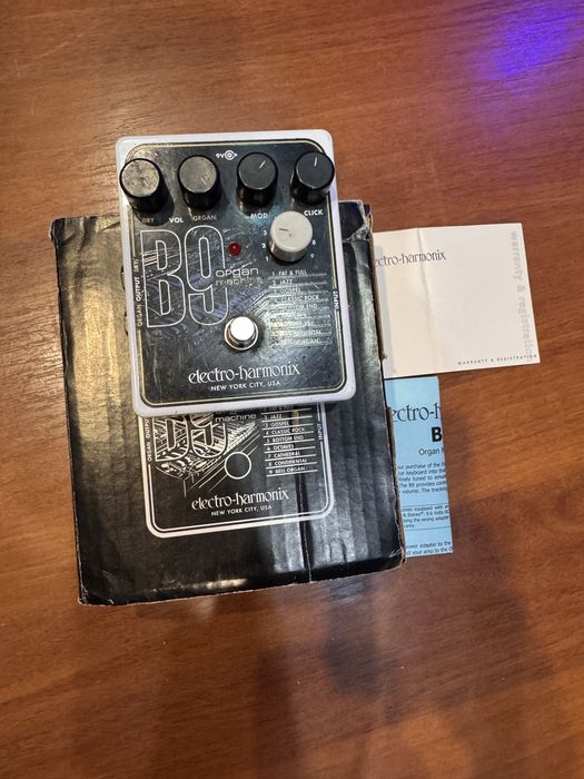 Гитарная педаль -  Electro-Harmonix B9 Organ Machine