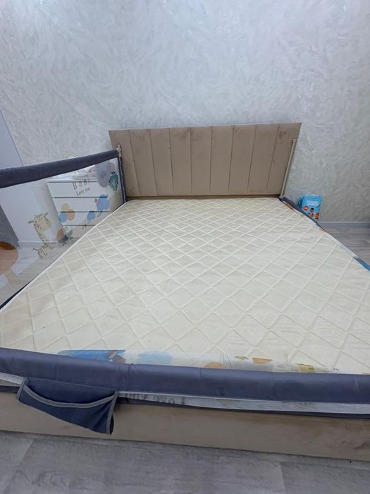 Продам кровать со шкафом