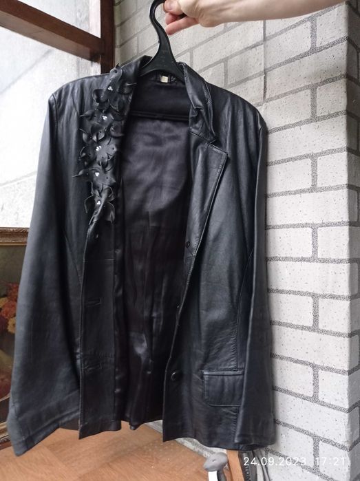 Не обычная куртка из натуральной кожи.