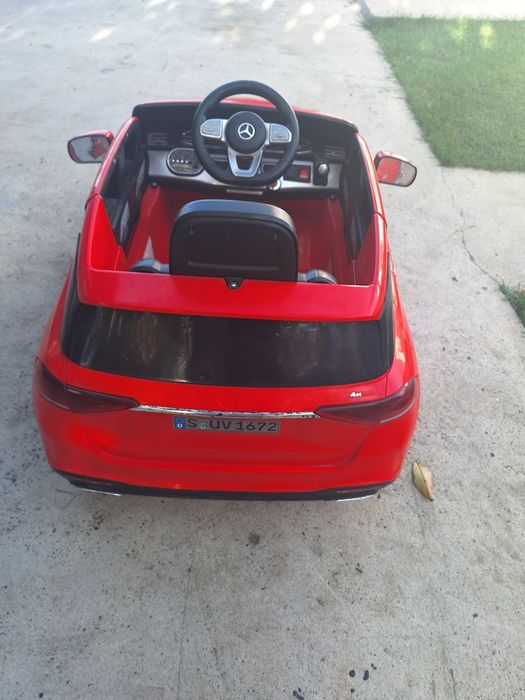 Mașinuță electrică Mercedes Suv