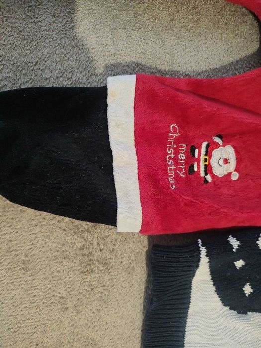 Коледен пуловер и коледно костюмче