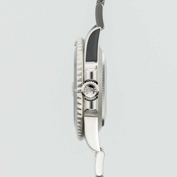 Rolex Oyster Submariner Date 116610LN