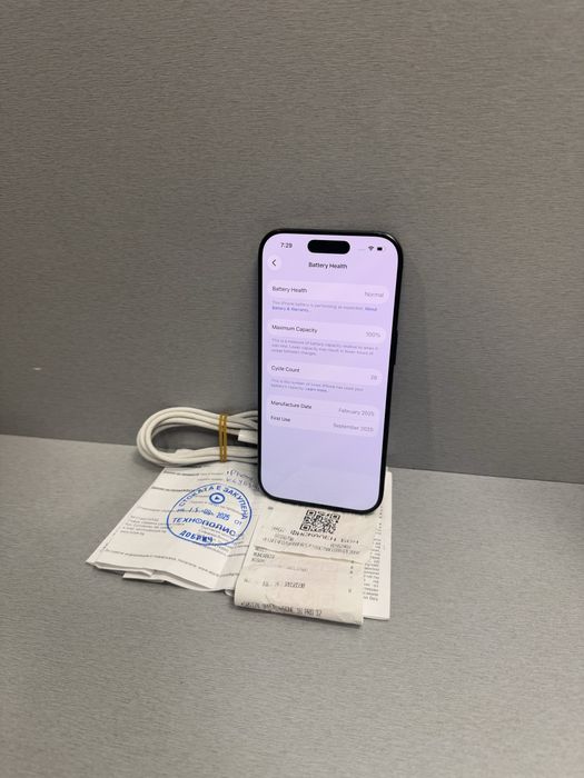 Продавам iPhone 16 PRO 28 цикъла