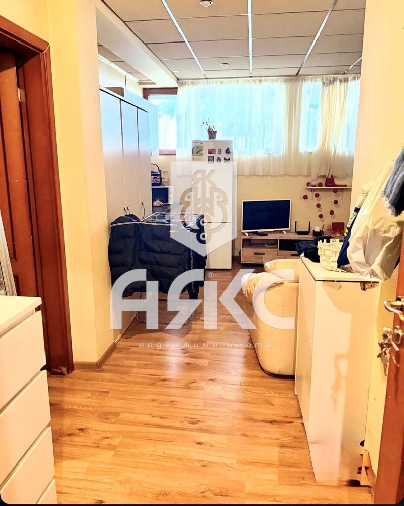 Двустаен апартамент в кв. Горна Баня