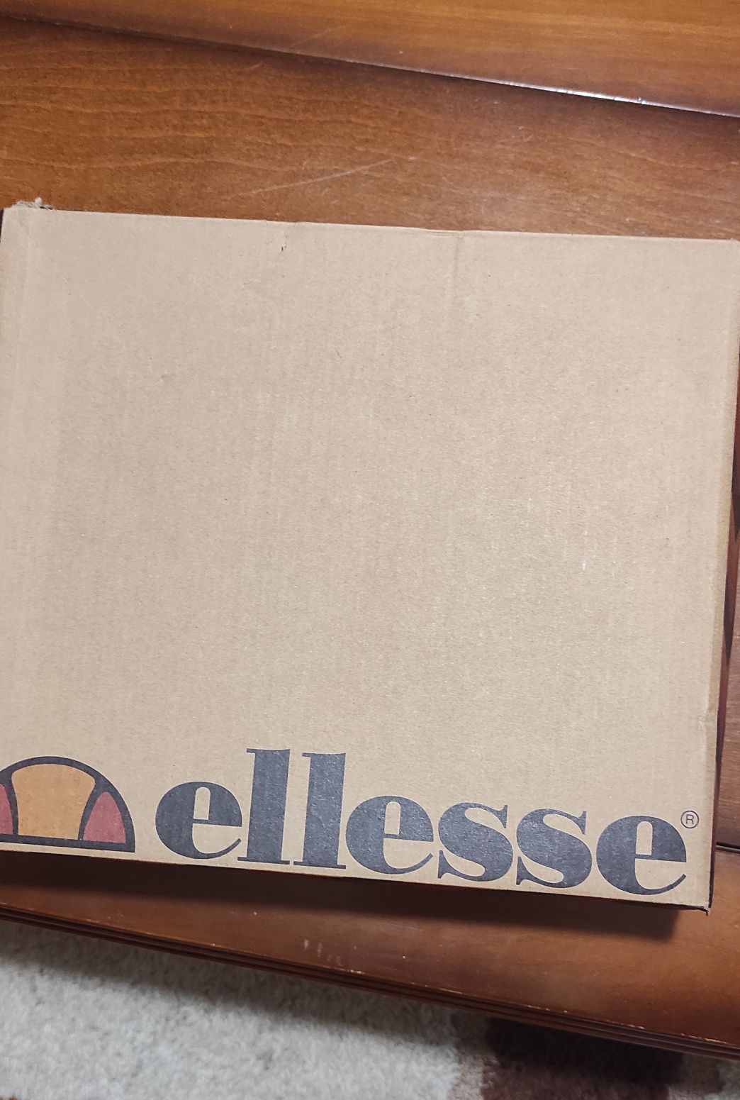 Adidași damă,marca Ellesse, mărimea 38