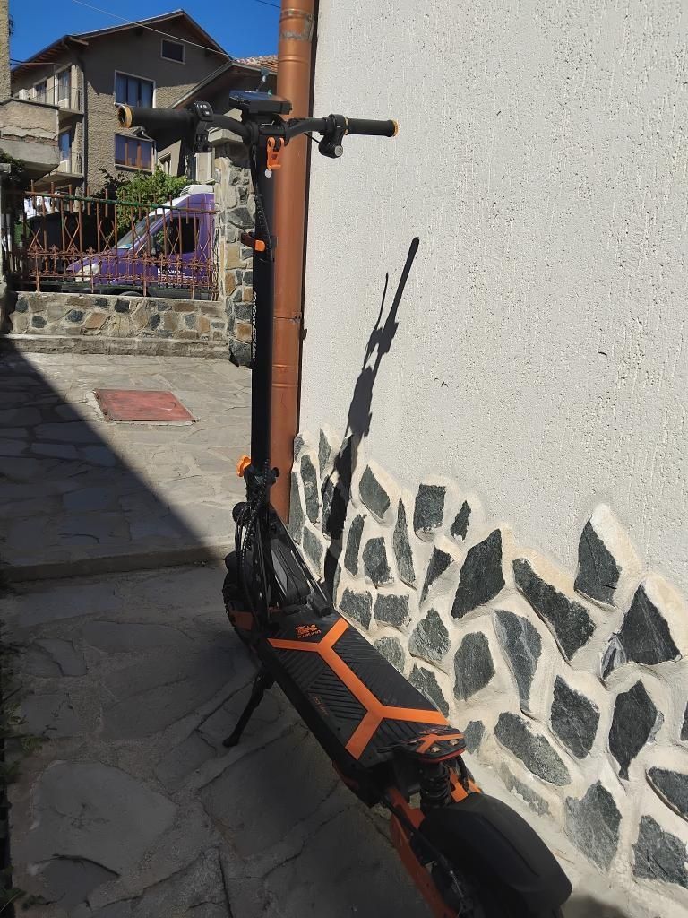Продавам kukirin g2max