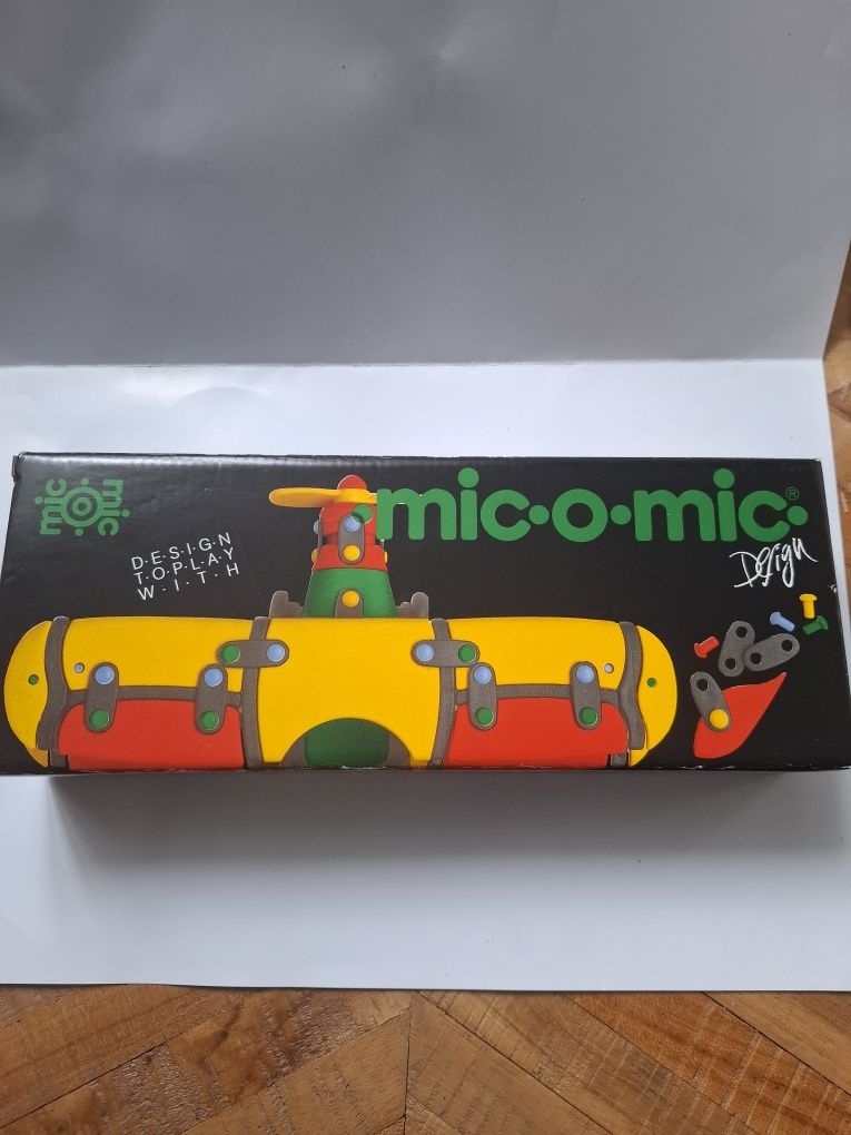 Сглобяем детски самолет играчка - Mic-o-Mic