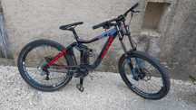 Downhill Giant Glory 2