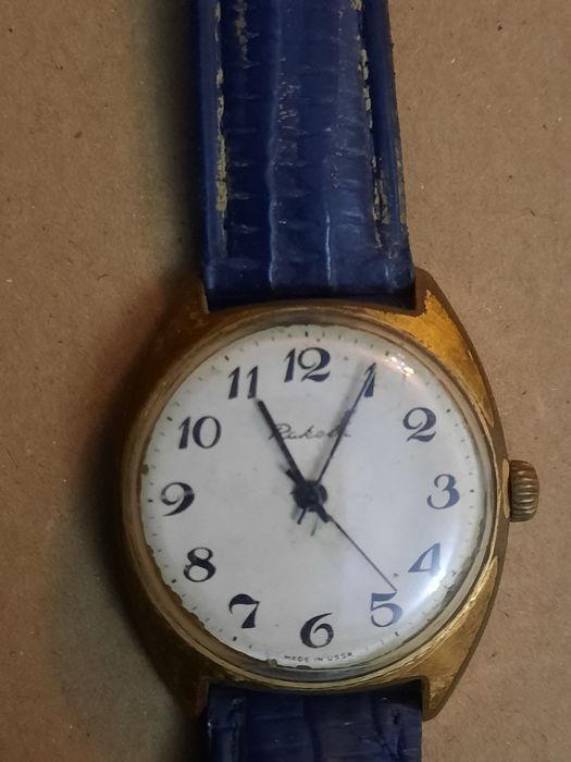 Ceasuri de mana de la 150 lei