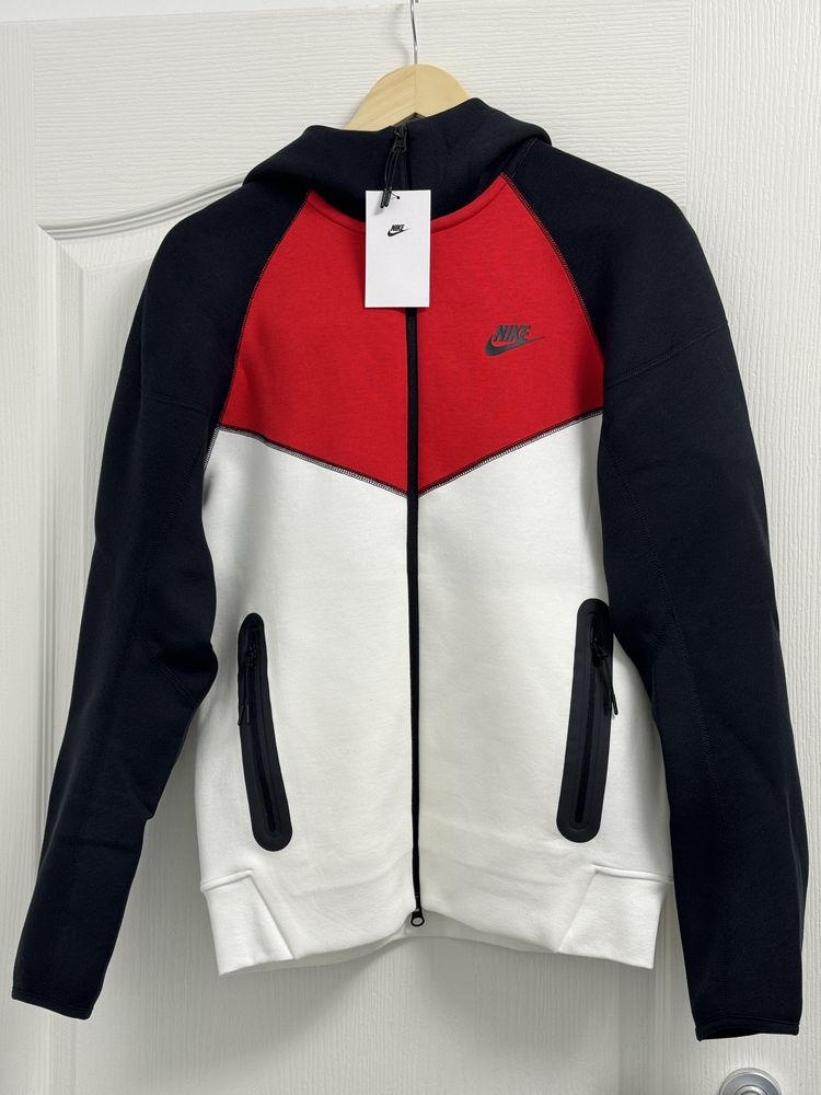 Nike tech fleece original