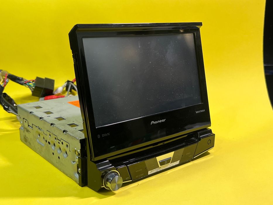 Pioneer СД с вадещ екран