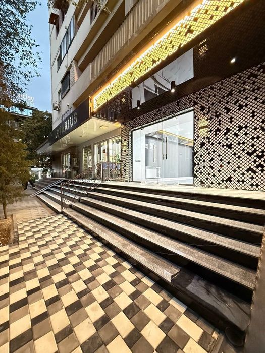 Ц-5 Продаётся Коммерческое Помещение 80 м2 ремонт Гостиница Royal