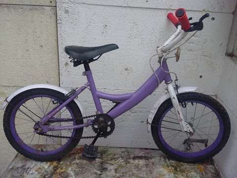 Bicicleta vintage de copii/fetite,MOV,roti ajutatoare