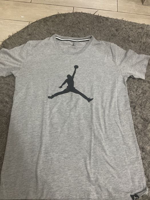 Tricou gri Jordan