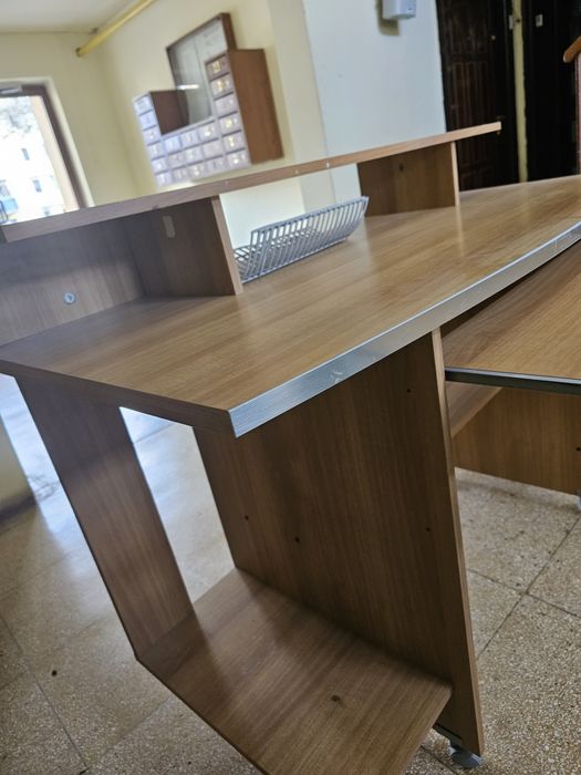 Birou pe roți în stare foarte bună