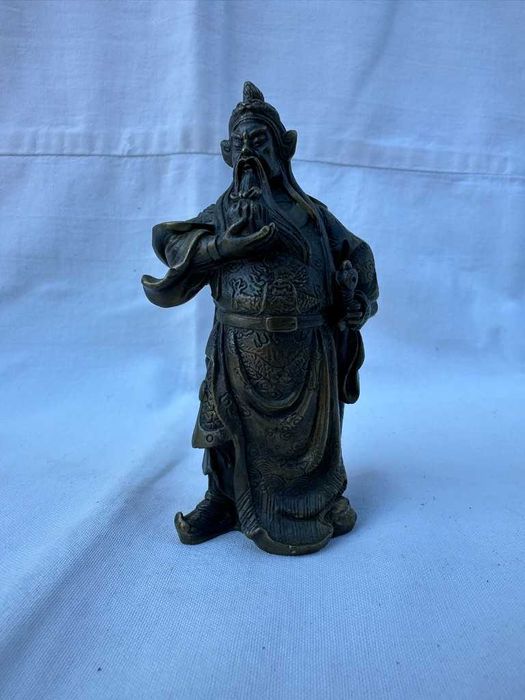 Фигурка на Китайския Генерал Гуан Ю (Guan Yu) - Защитник и Покровител