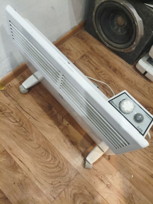 Обогреватель 1500 вонючий
