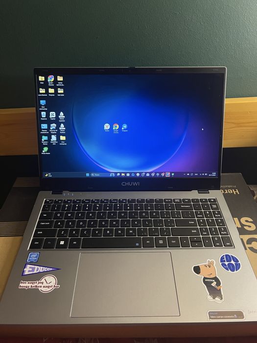 Ноутбук chuwi 2025