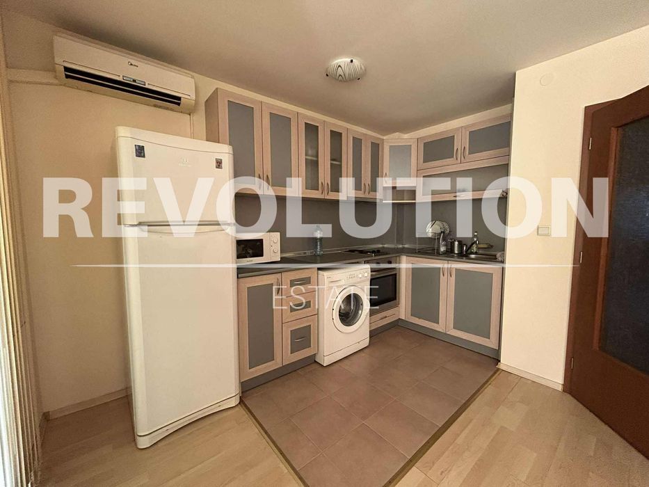 Дава се под наем Тристаен апартамент в Варна, ВИНС - 87 кв.м за 650 € - Снимка #2