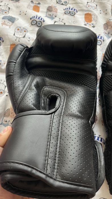 Парлчатки доя бокса в хорошем состаяний