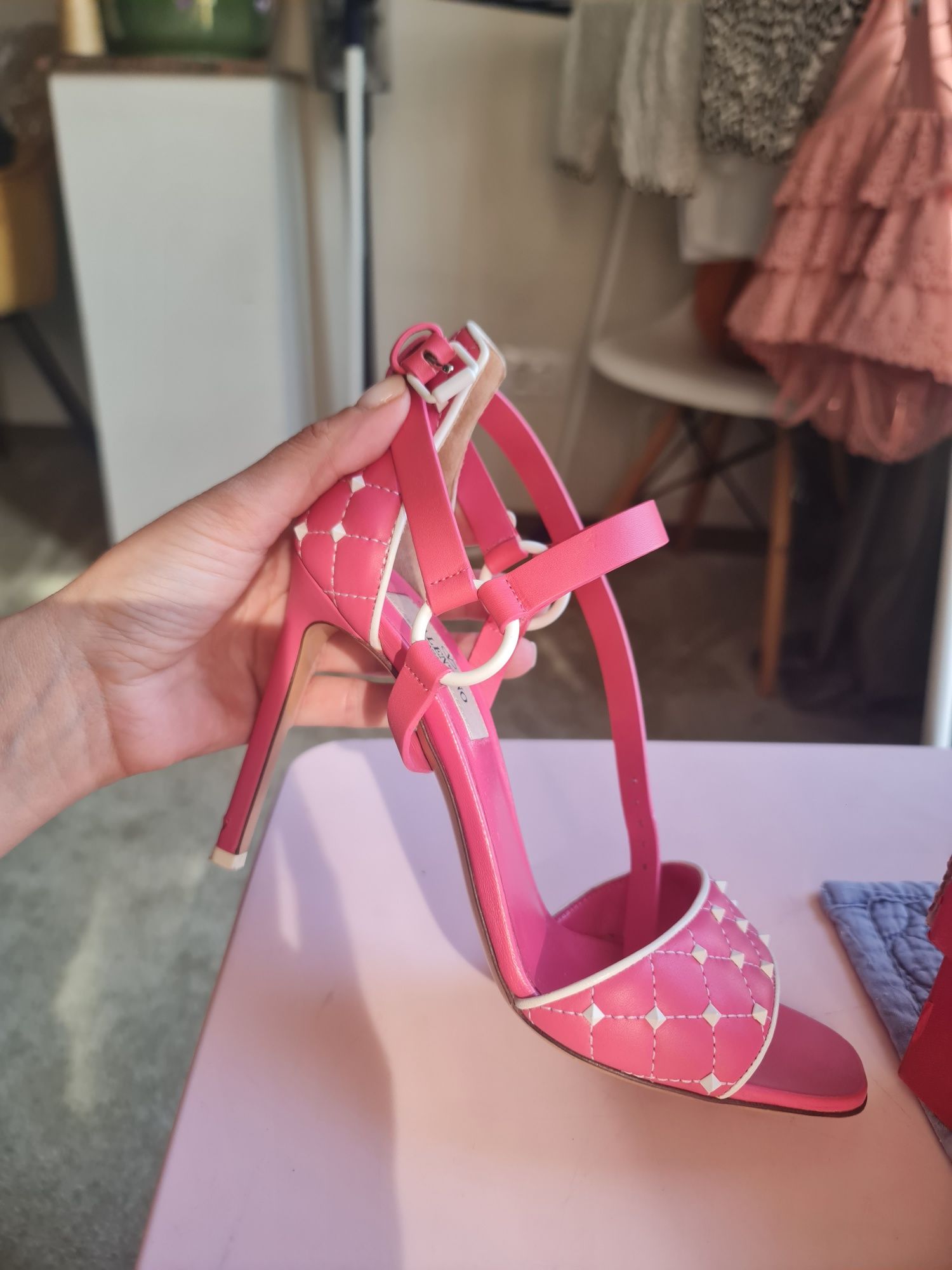 Sandale Valentino Roz