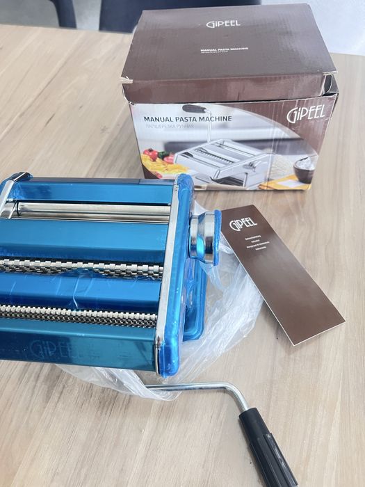 Gipfel manual pasta machine