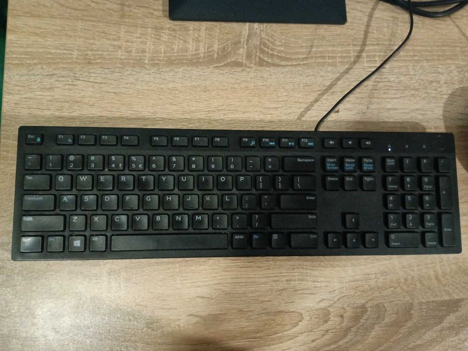 Офис компютър HP EliteDesk – пълен комплект за офис и вкъщи