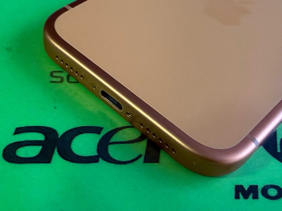 iPhone 17 Pro Max 256gb Cosmic Orange фабрично отключен