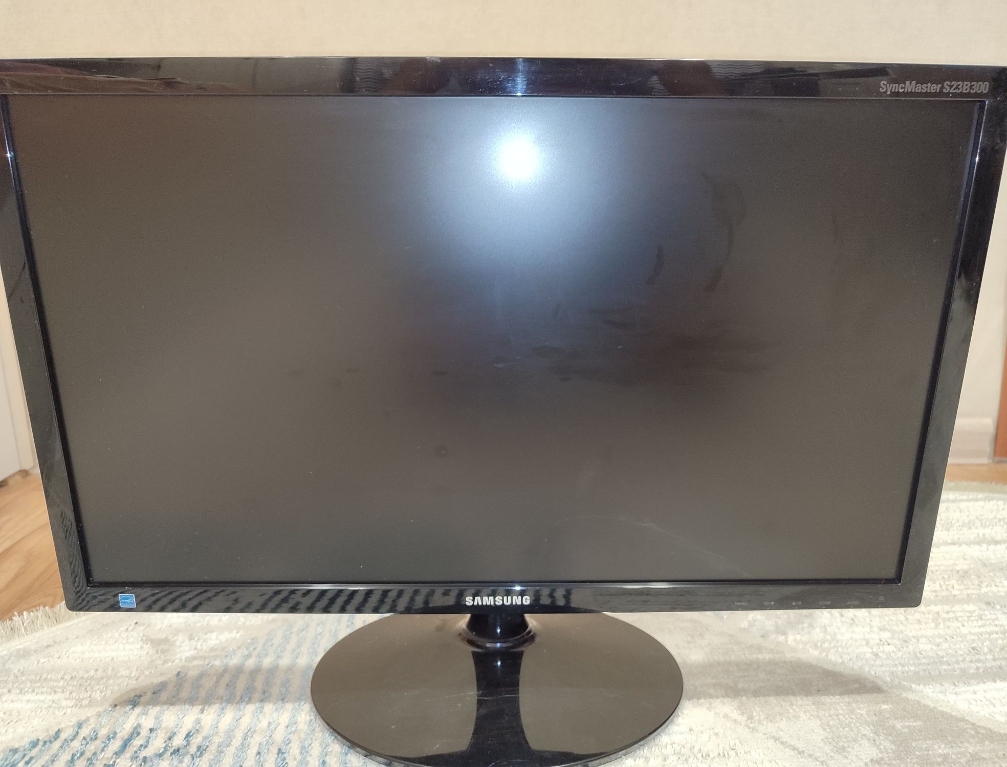 Монитор Samsung LED